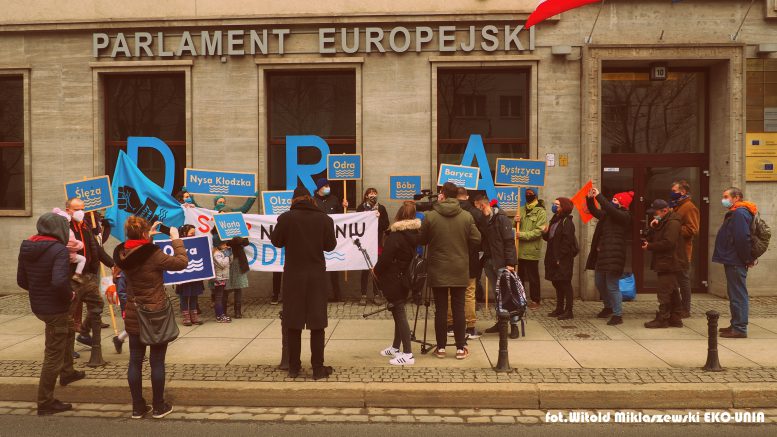 Protest Koalicja Ratujmy Rzeki Parlament Europejski Wrocław