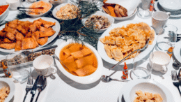 Za blaskiem świąt kryje się problem. Grudzień najbardziej śmieciowym miesiącem roku