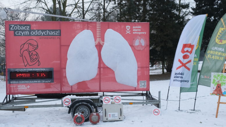 Smog dusi nie tylko miasta. Antysmogowe płuca po raz pierwszy stanęły na dolnośląskiej wsi